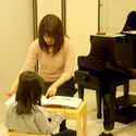 ピアノ教室・バイオリン教室のクレッシェレ音楽教室のピアノ、バイオリン、ソルフェージュなどのレッスン風景１５