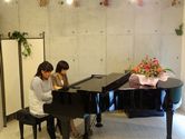 ピアノ教室、バイオリン教室のクレッシェレ音楽教室、ピアノ、バイオリン、チェロ、ソルフェージュの個人レッスンの音楽教室で行われた催しでのピアノ、バイオリン、ソルフェージュの生徒さんの写真107-2
